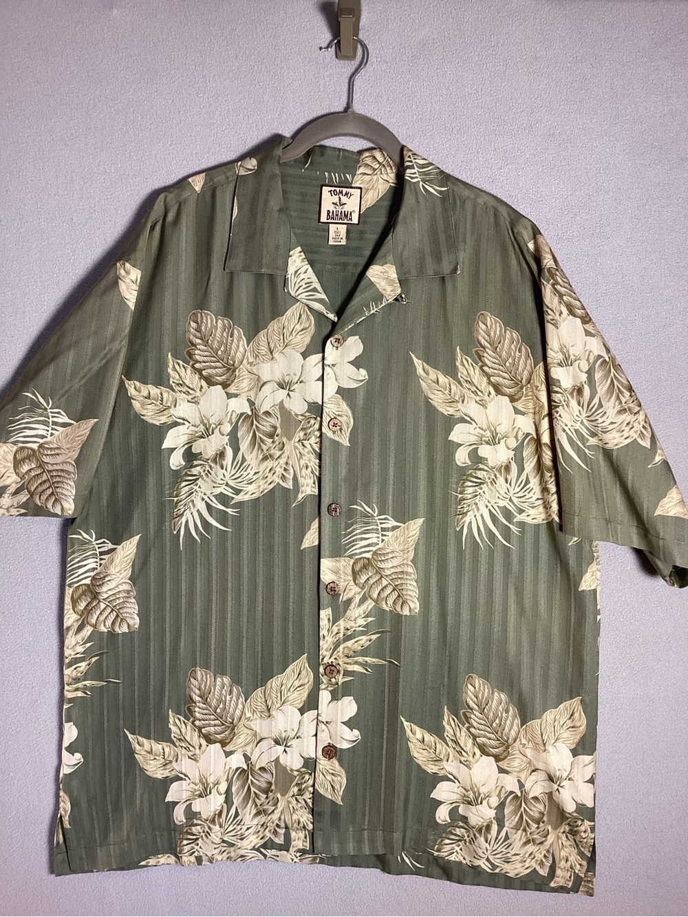 Tommy Bahama Mens Large Floral Silk Hawaiian Camp Shirt Loop Collar Button Up